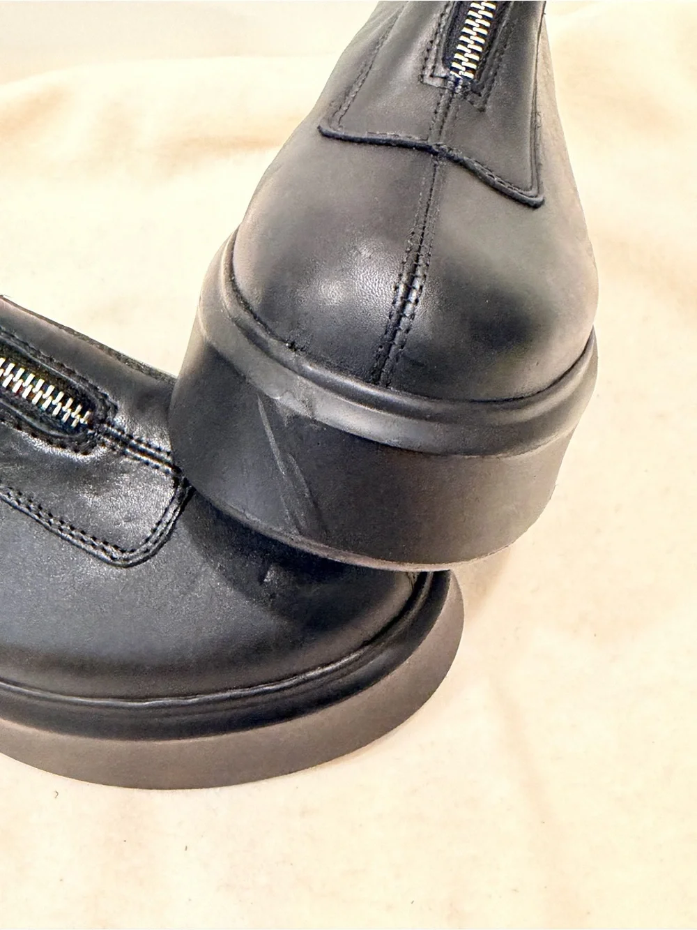 Steve Madden Jones Black Leather Front Zip Platform Ankle Boots Size 8.5 NWOB